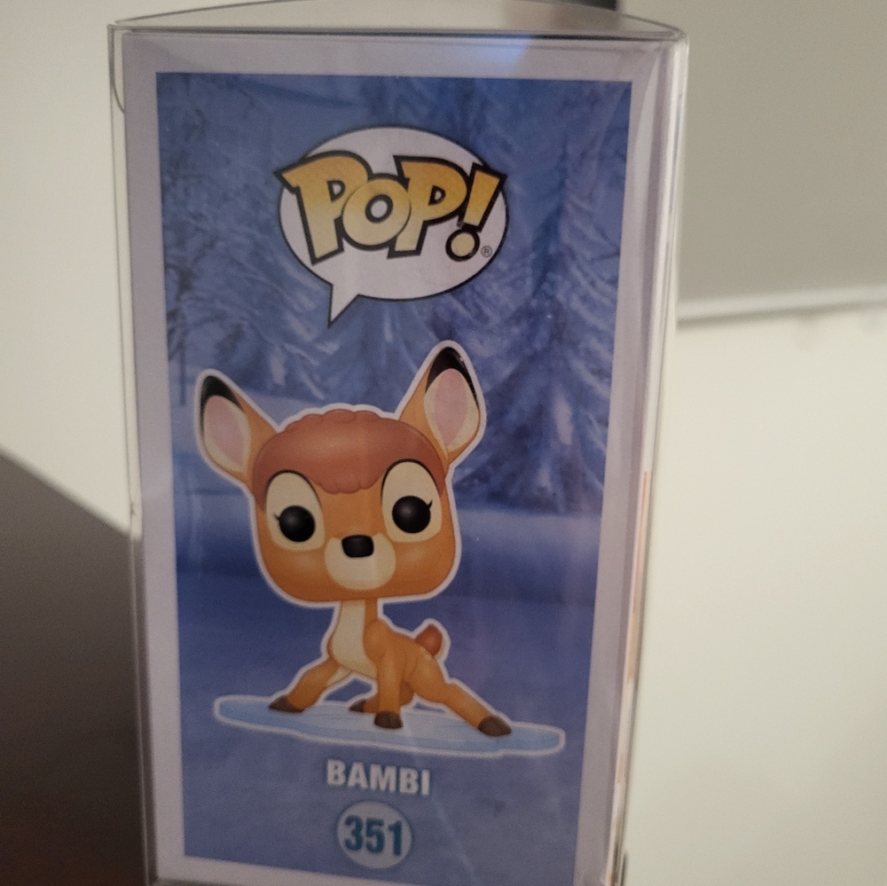 Bambi Funko Pop - Picture 4 of 7